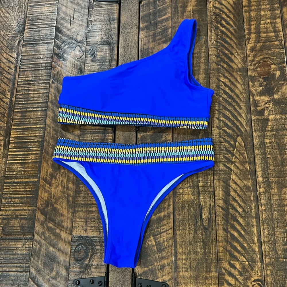 Off the shoulder blue bikini size medium